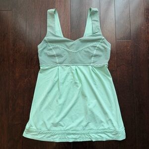 Lululemon Run: Tame Me Women’s Tank Size 6 Gym Workout Top Mint Green Teal